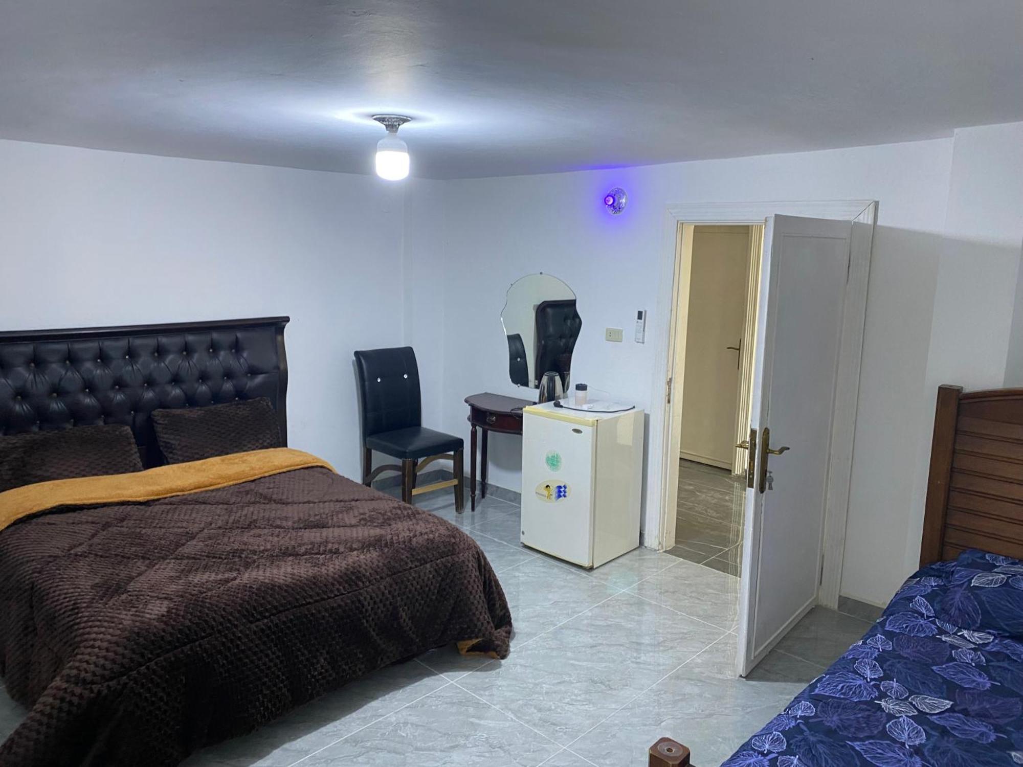 Huseein Rooms Джераш Екстер'єр фото