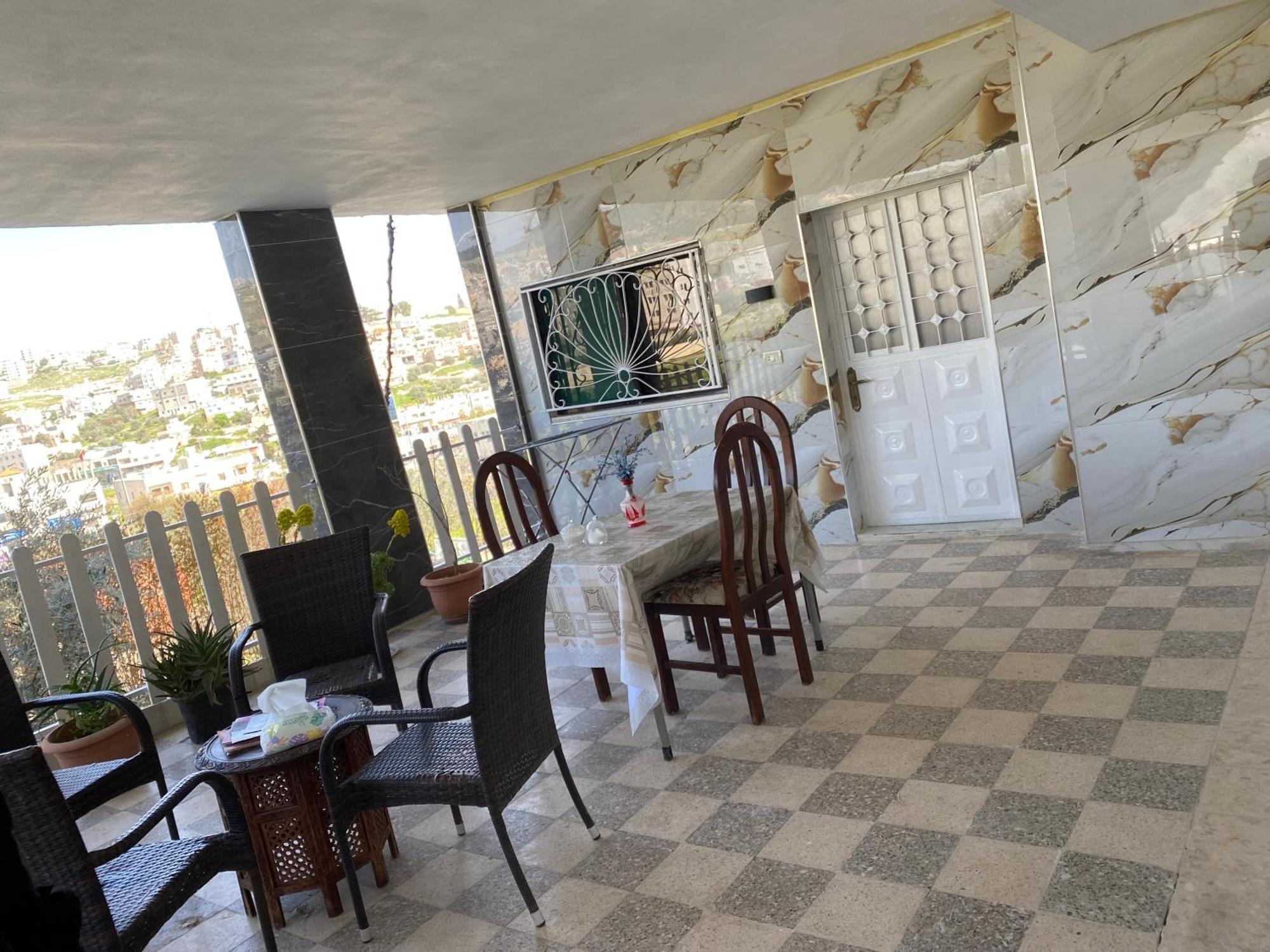 Huseein Rooms Джераш Екстер'єр фото